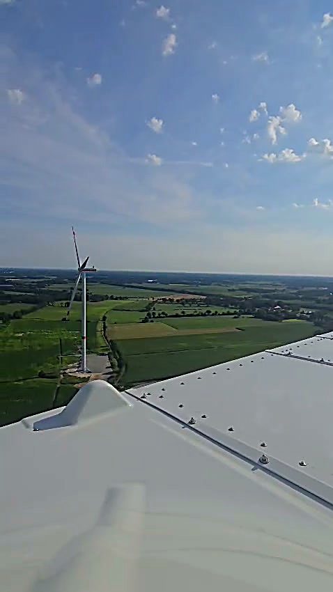 Video: uitzicht vanaf een windturbine tijdens de opbouw bij Windpark Rastede